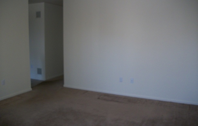 330 Hunters Way Apartments