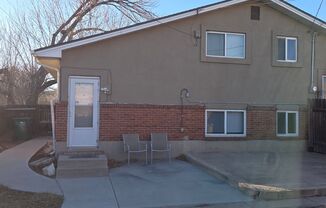 West Side Charmer! 1 bed, 1 bath- All Utilities & Lawn Care Included!