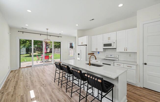 Beautiful West Charlotte 2BR Home with Outdoor Living & Included Wi-Fi