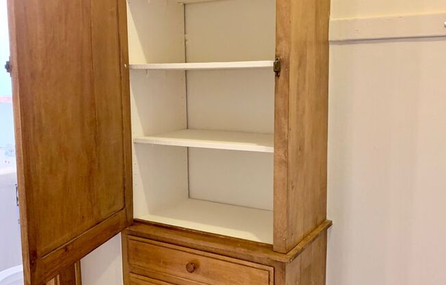 Studio, 1 bath, 500 sqft, $1,665, Unit 553-414