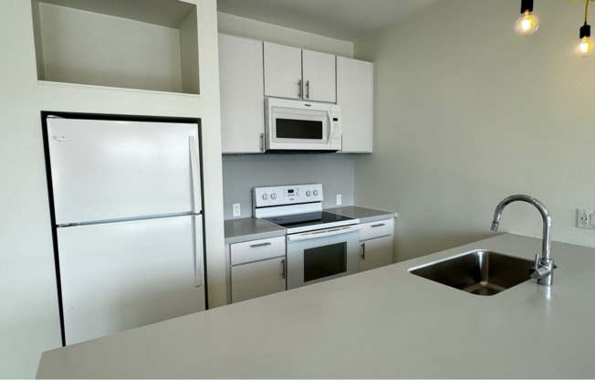 1 bed, 1 bath, 613 sqft, $1,430, Unit 507