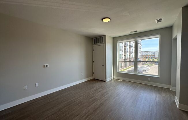 1 bed, 1 bath, 865 sqft, $1,699, Unit 205