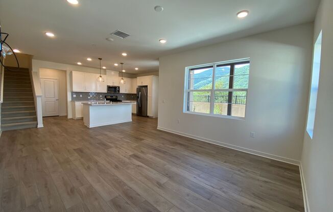 3 bedroom 2.5 home with Canyon view in San Marcos!