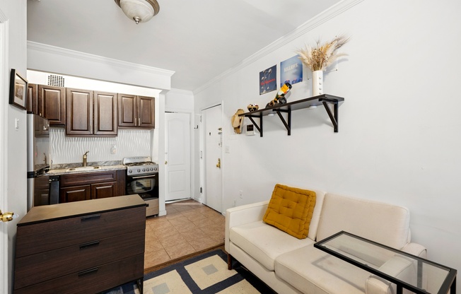 237 E 2 ST