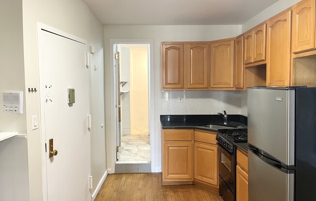 1 bed, 1 bath, $3,295, Unit 29