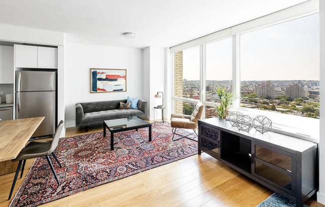 2 beds, 1 bath, $5,540, Unit 2108