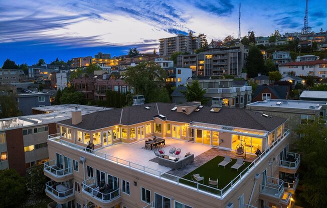 Queen Anne Penthouse