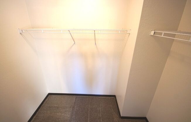 1 bed, 1 bath, 780 sqft, $1,267, Unit 212