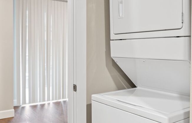 Studio, 1 bath, 466 sqft, $1,575, Unit C-211