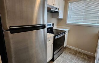 2 beds, 1.5 baths, 970 sqft, $1,850, Unit 12