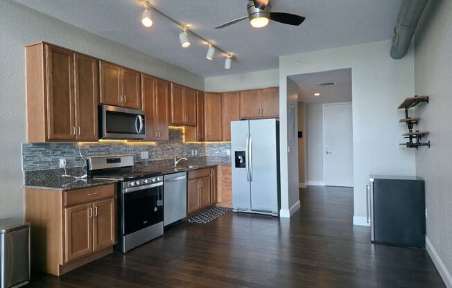 1 bed, 1.5 baths, $2,500, Unit Unit 12A