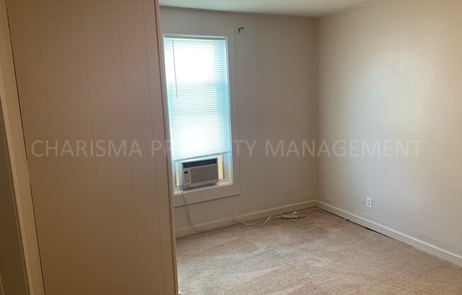 ONE BEDROOM LOCATED IN DOWNTOWN SIOUX FALLS.