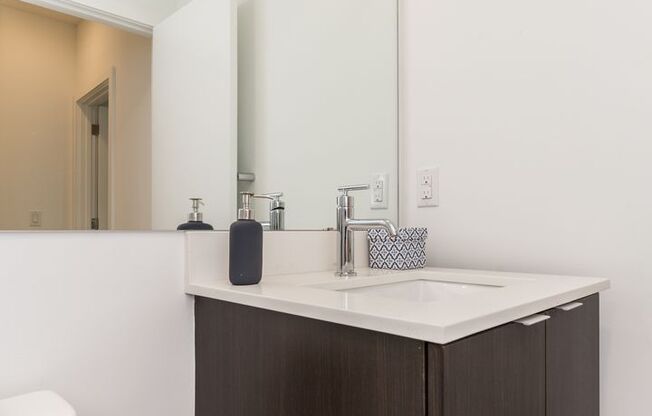 1 bed, 1 bath, 650 sqft, $1,495, Unit 1233 - B