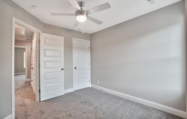 3 beds, 2.5 baths, 1,300 sqft, $1,500, Unit 41