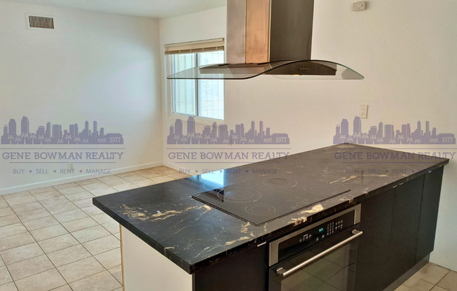 2409–2413 Fleetwood St