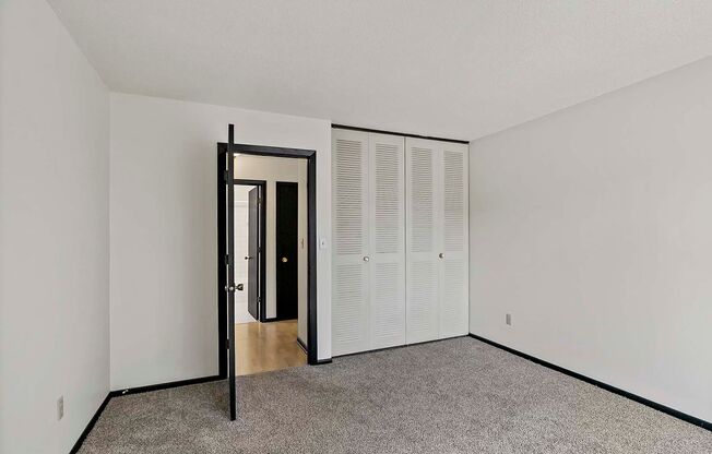 1 bed, 1 bath, 750 sqft, $1,100, Unit 7710-303