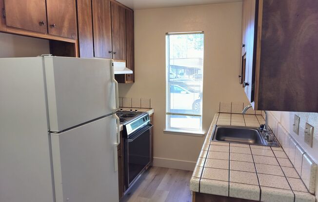 1 bed, 1 bath, $1,450, Unit 61