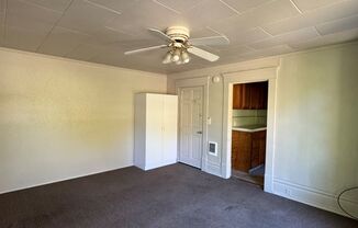 1 bed, 1.5 baths, $750, Unit Unit # 5