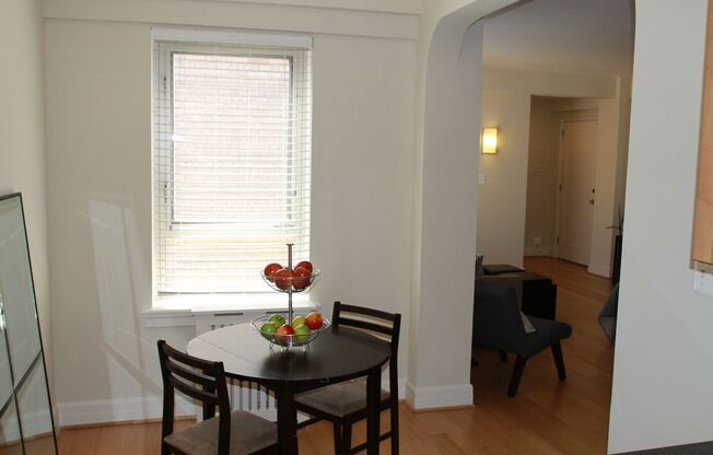 Studio, 1 bath, 487 sqft, $2,175, Unit 502