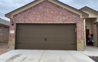 Luxury 3/2 Duplex in Seguin, Texas