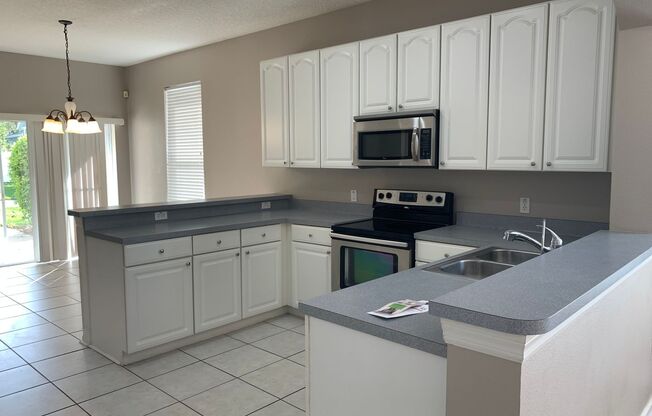 3 beds, 2 baths, $2,195