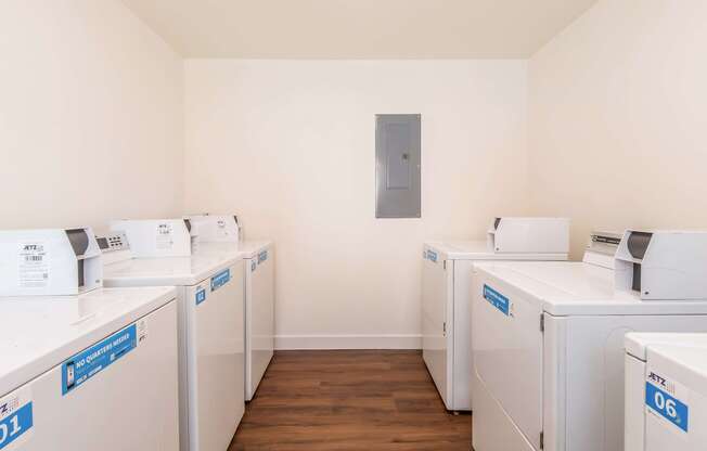 Highland Park Apartments Laundry
