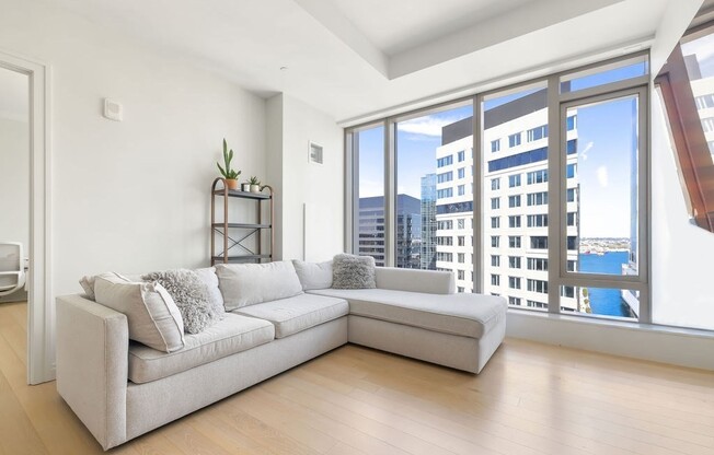 1 bed, 1 bath, 691 sqft, $5,650, Unit 1912