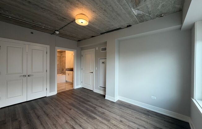 2 beds, 2 baths, 908 sqft, $3,575, Unit 952-511