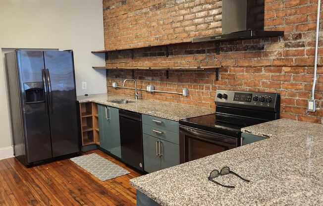 2 beds, 1 bath, 1,200 sqft, $2,095, Unit 1408