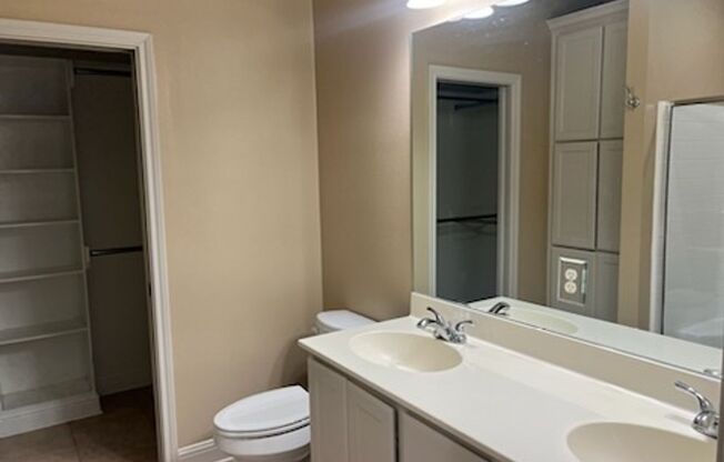 3 beds, 2 baths, $1,795, Unit 3907 Mobley Cir