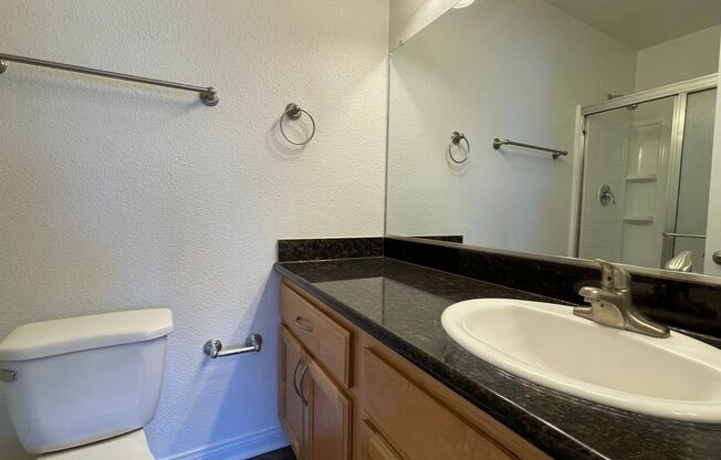 2 beds, 2 baths, 850 sqft, $2,840, Unit 819-21
