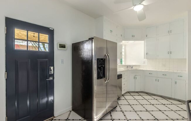 2 beds, 1 bath, 1,312 sqft, $2,495, Unit 729