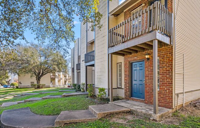 River Crossing ATX - Townhome - 2bd/2.5ba - W/D - Close to Downtown - $1395
