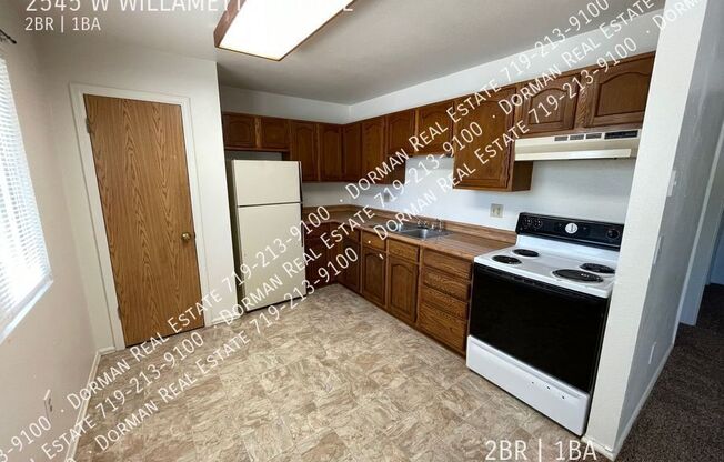 2545 W WILLAMETTE AVE