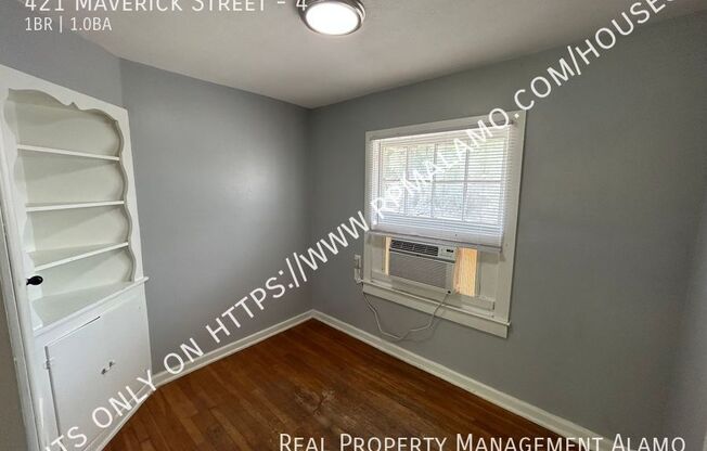 421 MAVERICK ST