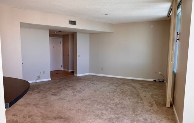 2 beds, 2 baths, $2,800, Unit # 1910