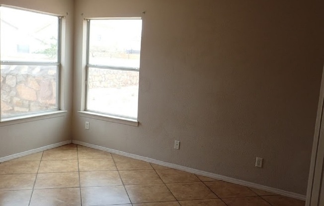 3 beds, 2 baths, $1,415