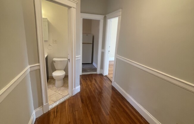 1 bed, 1 bath, $2,800, Unit 14