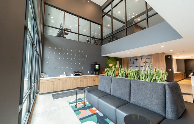 4th & 5th Lobby Seating & Gym