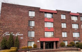 16 Niles Street