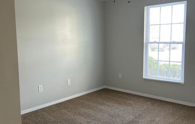 2 beds, 2 baths, 1,001 sqft, $1,035, Unit 4266  Apt 1
