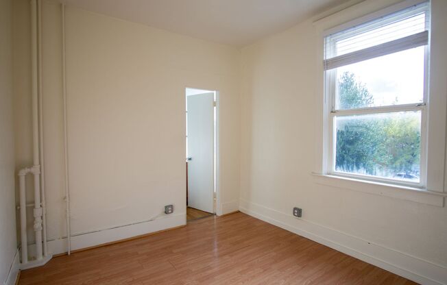 1 bed, 1 bath, $995, Unit 314
