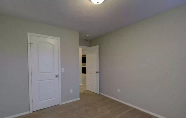 3 beds, 2 baths, $1,545