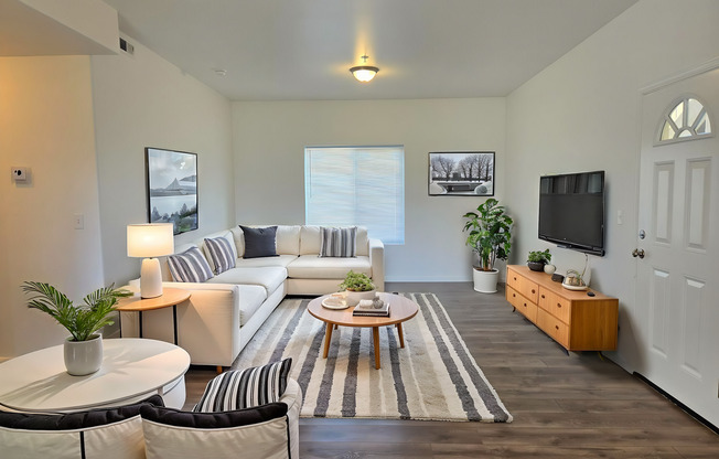3 beds, 2 baths, 1,200 sqft, $1,750, Unit 1863-B220