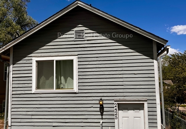 2425 W Platte Ave