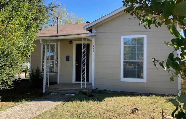 526 Denton Street, Denton