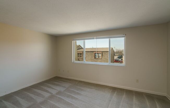 2 beds, 1.5 baths, $1,350, Unit 411 E Buttles Ave Apt. K