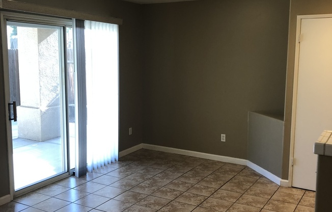 12405 Adirondack Ave-NW-Beautiful Bakersfield Property