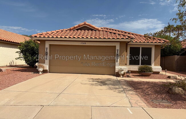 7568 W KERRY LN