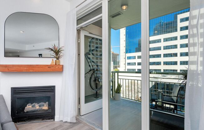 1 bed, 1 bath, $3,000